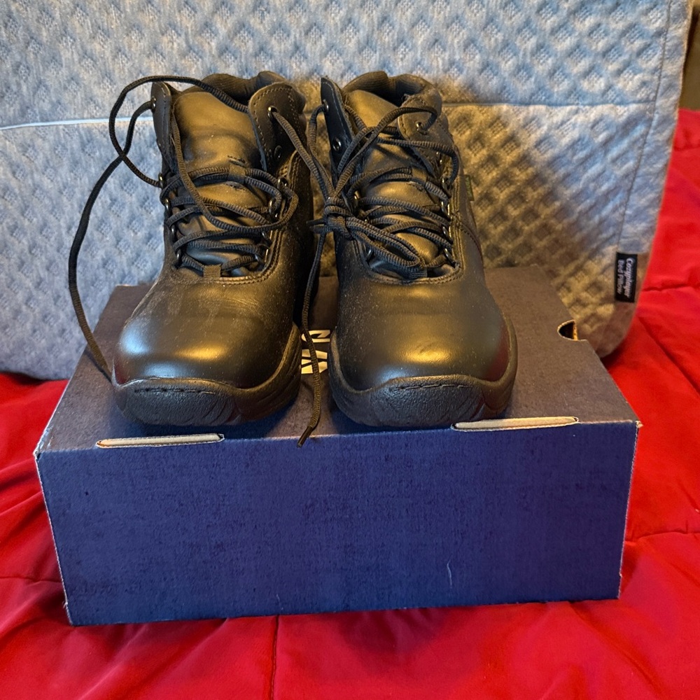 Reebok Women’s Black Genuine Leather Boots. Brand new